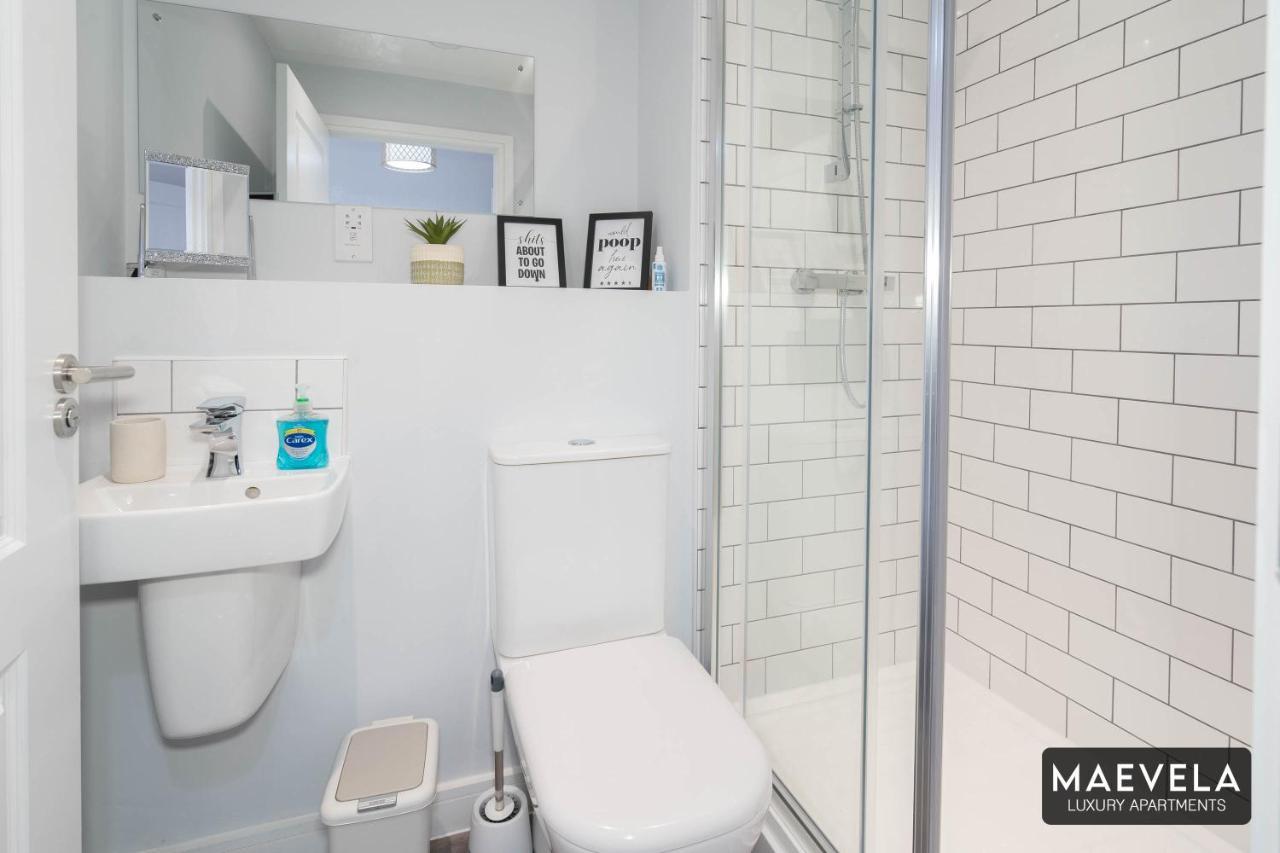 Maevela Apartments - Luxury Top Floor Penthouse - With Parking - 2 Bedroom New Build Apartment ✪ City Centre, Digbeth ✓ With Huge Patio Sliding Doors - City View - Rooftop Terrace - Ps4 & Smart Tv'S Birmingam Exterior foto