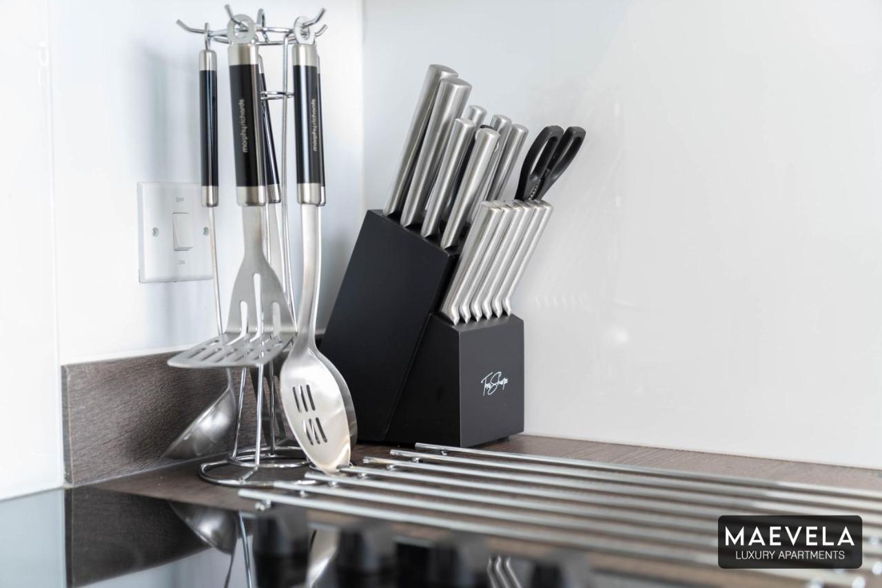 Maevela Apartments - Luxury Top Floor Penthouse - With Parking - 2 Bedroom New Build Apartment ✪ City Centre, Digbeth ✓ With Huge Patio Sliding Doors - City View - Rooftop Terrace - Ps4 & Smart Tv'S Birmingam Exterior foto