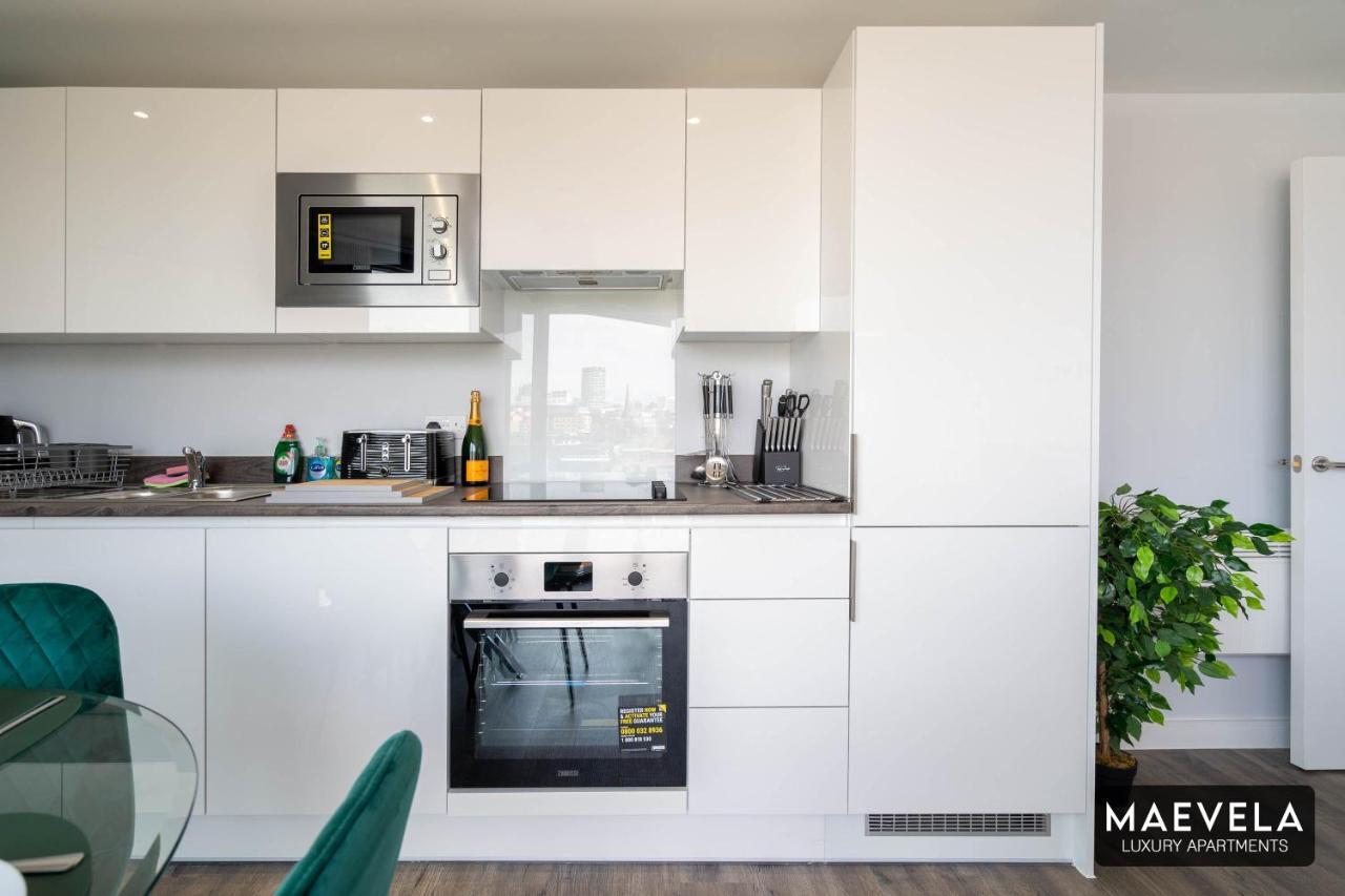 Maevela Apartments - Luxury Top Floor Penthouse - With Parking - 2 Bedroom New Build Apartment ✪ City Centre, Digbeth ✓ With Huge Patio Sliding Doors - City View - Rooftop Terrace - Ps4 & Smart Tv'S Birmingam Exterior foto