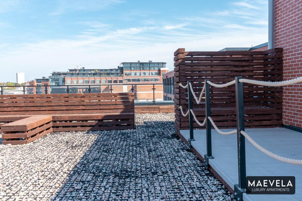 Maevela Apartments - Luxury Top Floor Penthouse - With Parking - 2 Bedroom New Build Apartment ✪ City Centre, Digbeth ✓ With Huge Patio Sliding Doors - City View - Rooftop Terrace - Ps4 & Smart Tv'S Birmingam Exterior foto